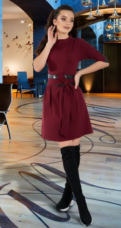 Платье с кожаной отделкой 