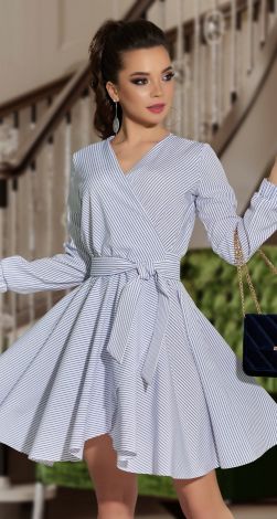 Смугаста сукня