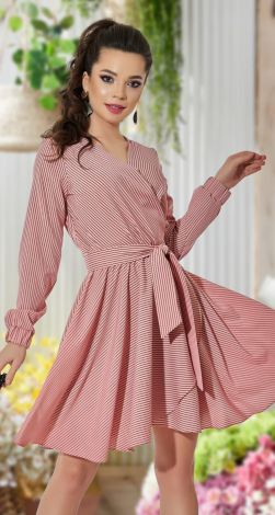 Смугаста сукня
