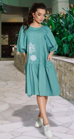 Свободное льняное платье с вышивкой 