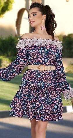 Яркое летнее платье