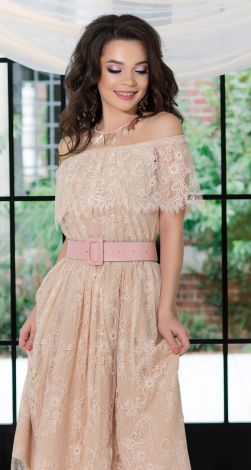 Длинное кружевное платье 