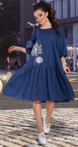 Свободное льняное платье с вышивкой 