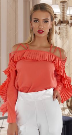 Стильная блузка