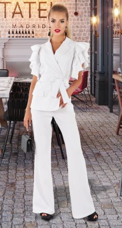 Брючный костюм