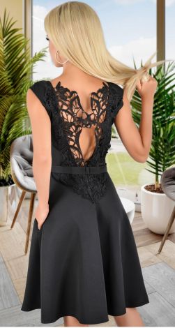 Платье с красивой спинкой