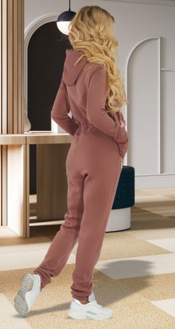 Костюми жіночі