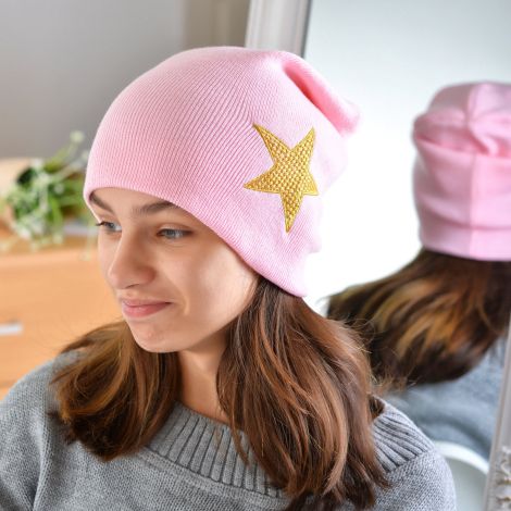 Шапка для дівчаток рожева