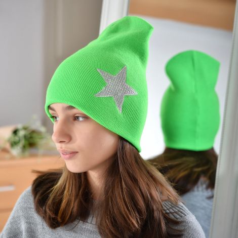 Hat for girls bright green