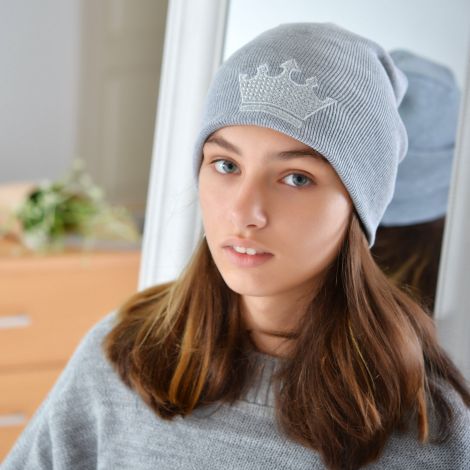 Шапка для дівчаток сіра