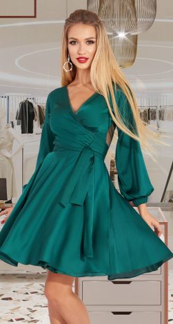 Шелковое платье с мерцающей прозрачной спинкой