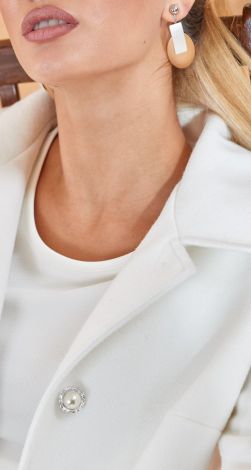 Жіночий верхній одяг