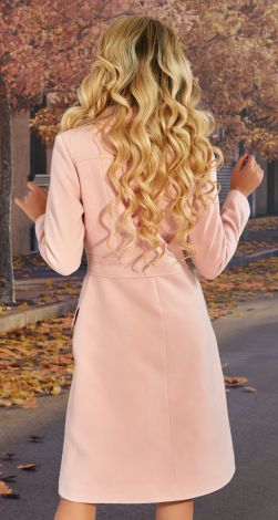 Жіночий верхній одяг