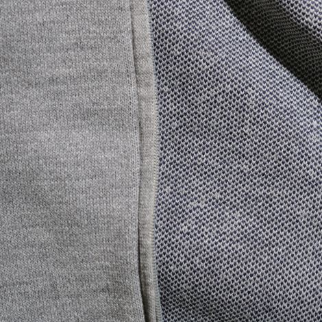 Кофта кішечка