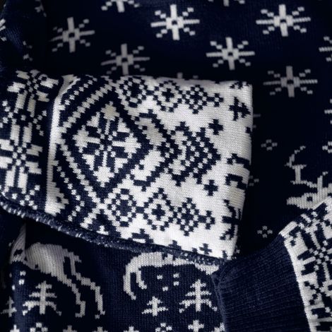 Светр з оленями