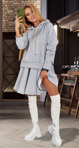 Костюми жіночі