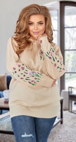 Красивый свитерок с вышивкой большой размер