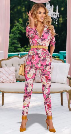 Костюми жіночі