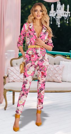 Модний брючний костюм