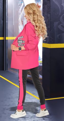 Костюми жіночі