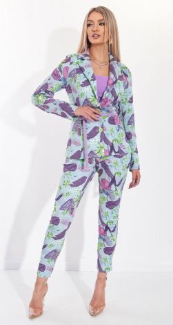 Костюми жіночі