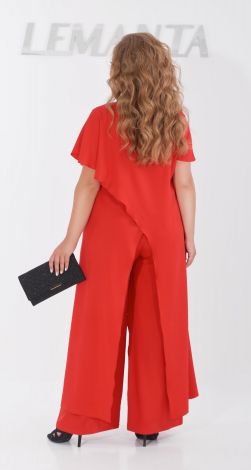 Костюмы женские