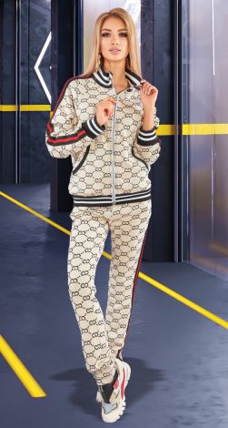 Вязаный брючный костюм