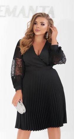 Elegant plus size pleated dress