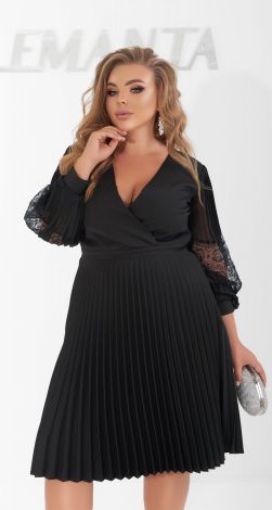 Elegant plus size pleated dress