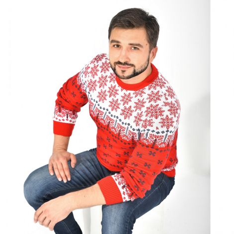 Свитер со снежинками