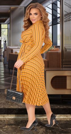 Платья больших размеров