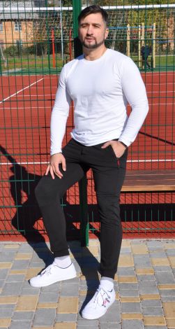 Спортивные брюки