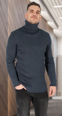 Модный и тёплый мужской гольф