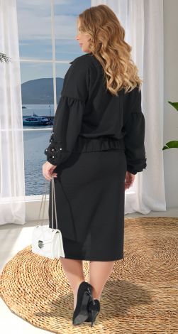 Костюмы женские