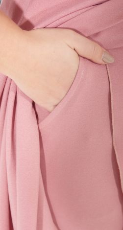 Костюмы женские