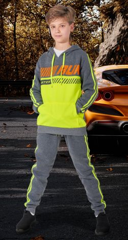 Спортивный костюм на мальчика