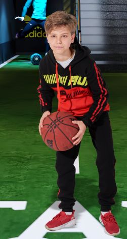 Спортивный костюм на мальчика