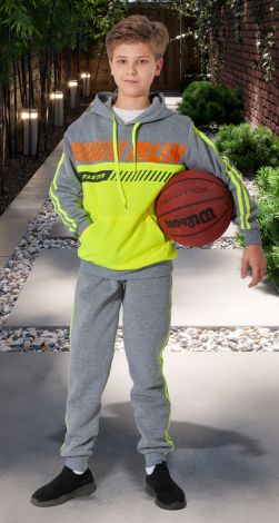 Спортивный костюм на мальчика