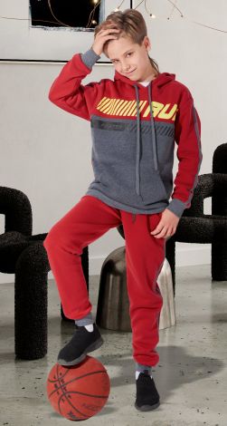 Спортивный костюм на мальчика