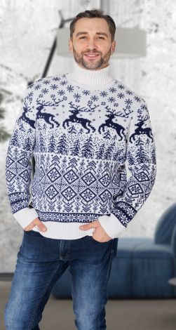 Свитер с оленями