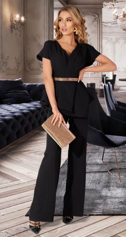 Гарний брючний костюм