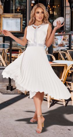 Стильное нарядное платье плиссе