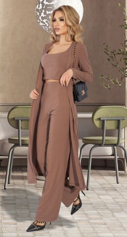 Костюми жіночі