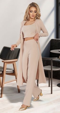 Костюми жіночі