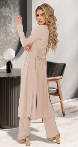 Костюми жіночі