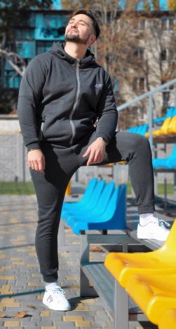 Тёплый костюм на змейке