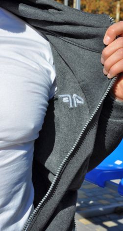 Мужские спортивные костюмы