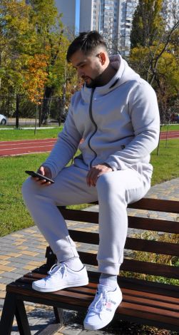 Мужские спортивные костюмы