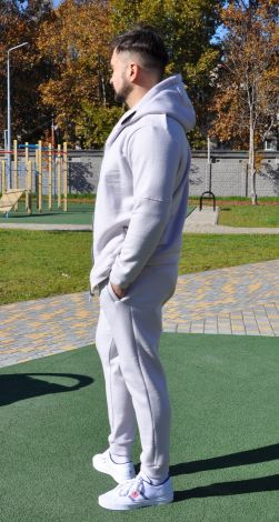 Тёплый костюм на флисе на змейке