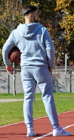 Мужские спортивные костюмы